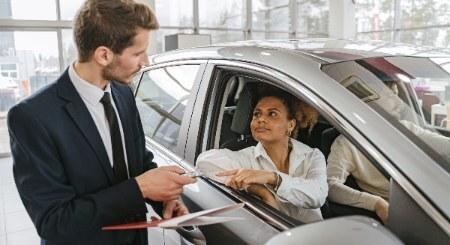 Voiture de courtoisie chez Nedey : dans quels cas y avez-vous droit ?