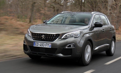 Votre voiture dépasse 150 000 km : vaut-il mieux revendre ou garder ?