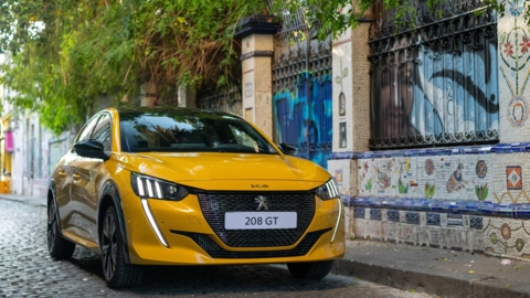 peugeot_208_gt_65.jpeg